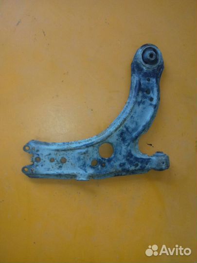 Рычаг передний нижний на Skoda Octavia Tour