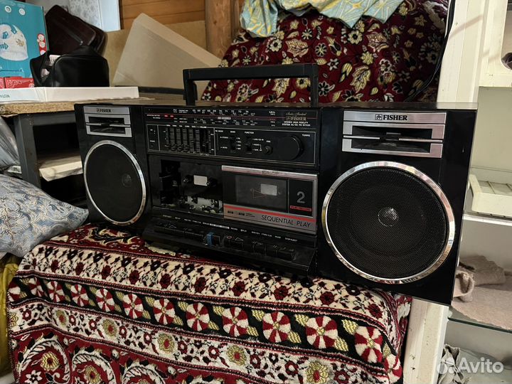 Магнитофон стереомагнитола Fisher рабочий