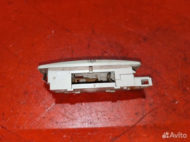 Плафон салонный Volkswagen Golf 4 хетчбек 1.4 2002