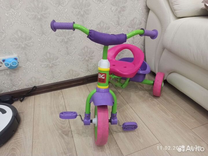 Трехколесный велосипед