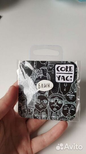 Значки пины броши