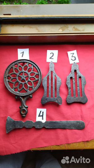 Старинные подставки под горячее