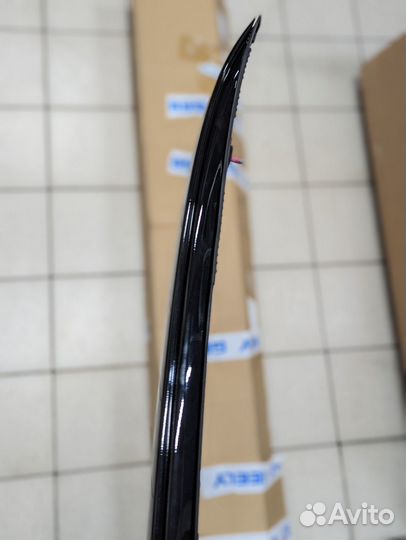 Рейлинг крыши левый оригинальный Geely Tugella