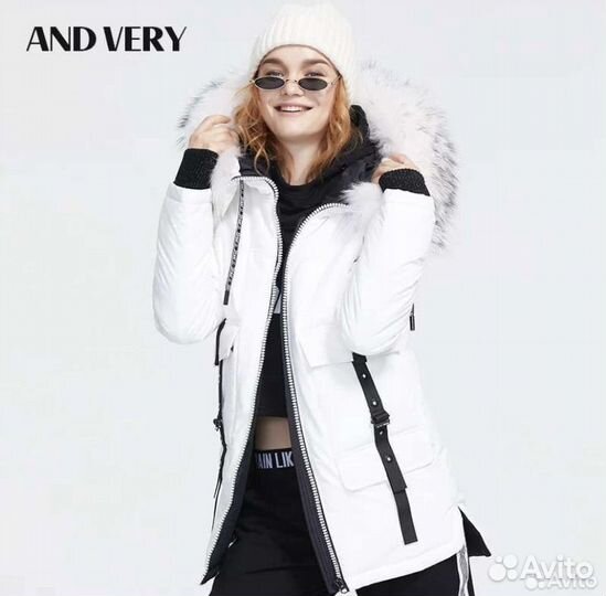 Парка женская белая