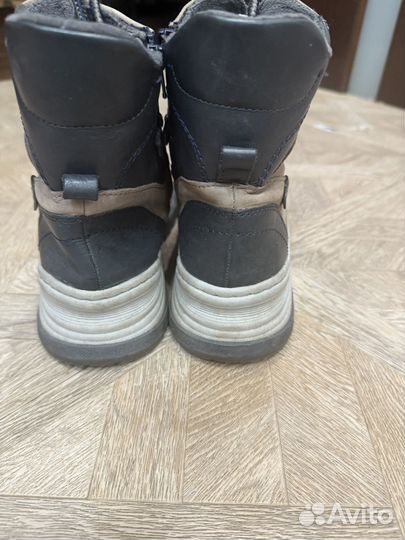 Женские демисезонные ботинки Jana