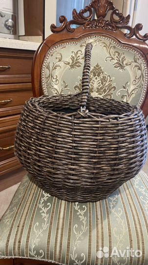 Корзина плетеная из ротанга