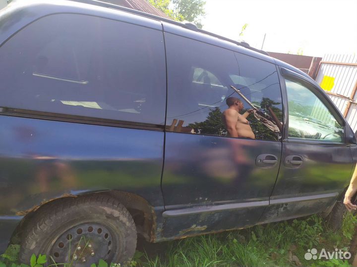 Chrysler Voyager 2.4 AT, 2000, битый, 320 000 км