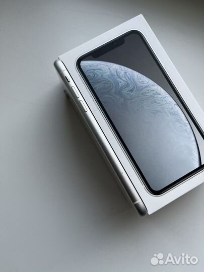 iPhone Xr, 64 ГБ