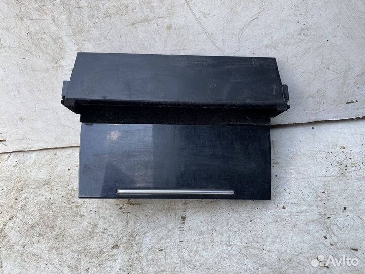 Пепельница Audi A8 D2