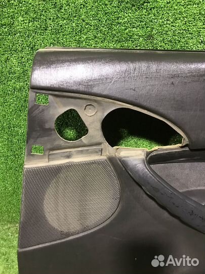 Накладка задней правой двери Ford Focus 1 хэтчбек