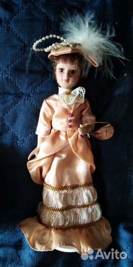 Куклы фарфоровые