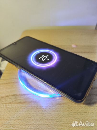 Беспроводная зарядка interstep