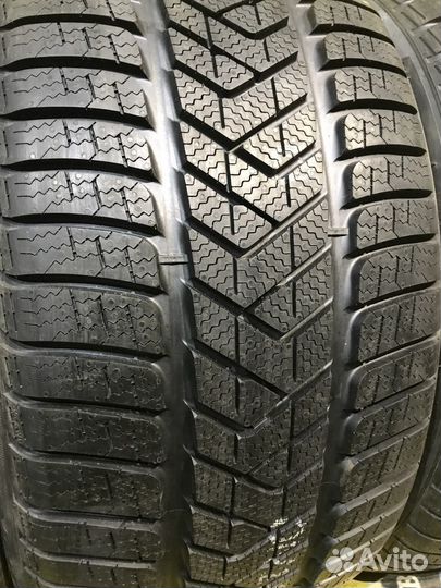 Pirelli Winter Sottozero 3 315/30 R21 и 275/35 R21 105V