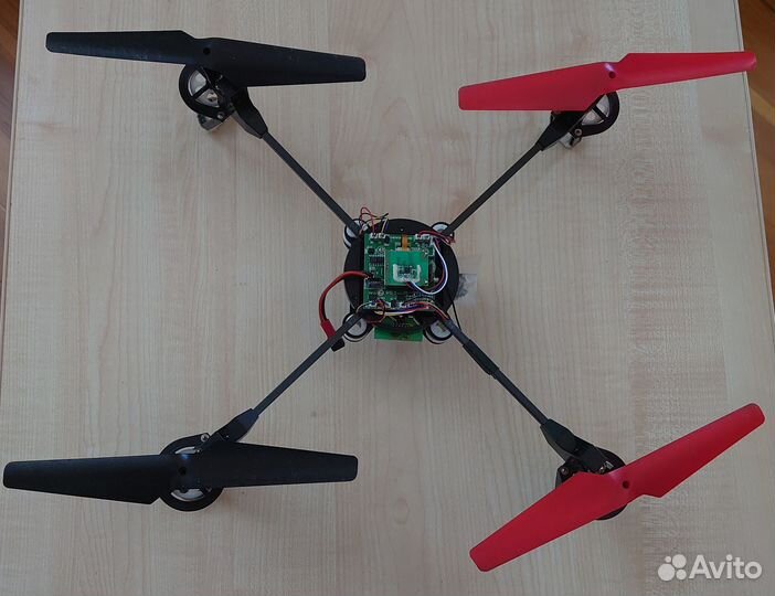 FPV квадрокоптер WLToys 666N коллекторный