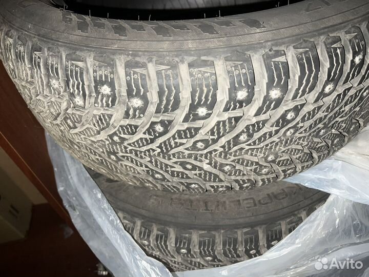 Nokian Tyres Hakkapeliitta 9 225/55 R17 98T