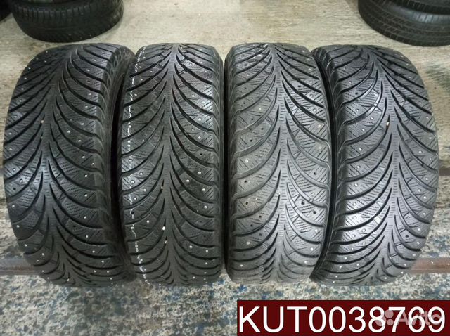 Sava Eskimo Stud 215/60 R16 107U