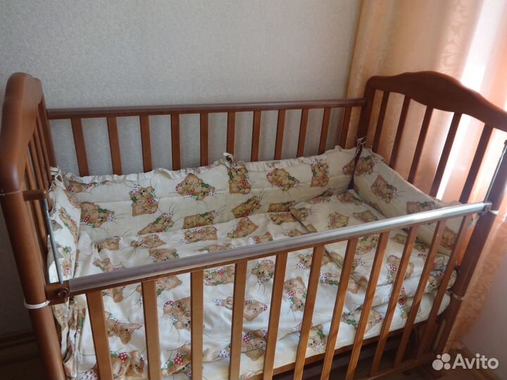 Продам детскую кроватку