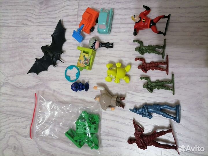 Киндеры/фигурки для девочек и мальчиков