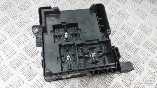 Блок предохранителей KIA CEE'D 1 (98K07M101)