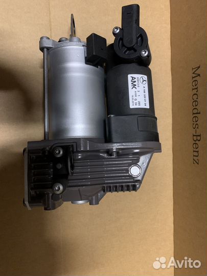 Компрессор пневмоподвески Mercedes W221 GL W166 ML