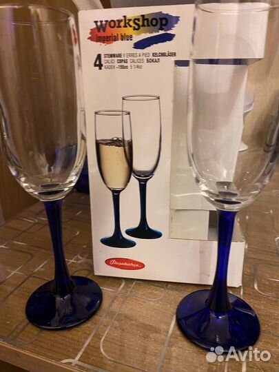 Бокалы для мартини, бокалы для шампанского