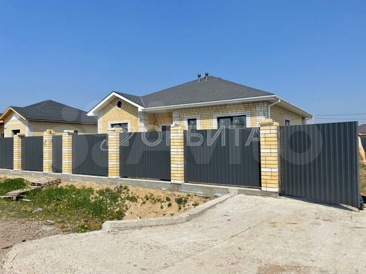 Дом 100 м² на участке 8 сот.