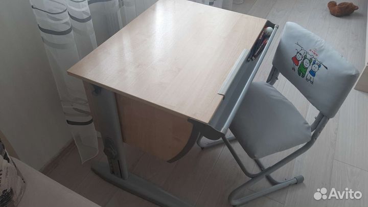 Растущая парта со стулом