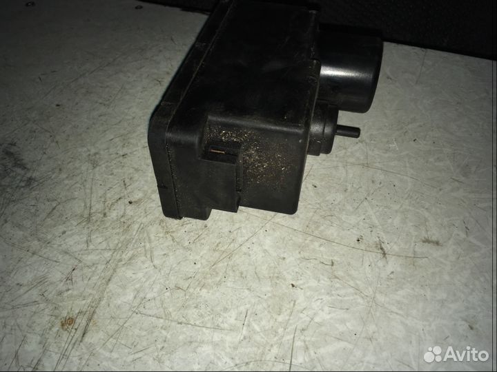 Центральный замок Volkswagen Passat B3 357862257