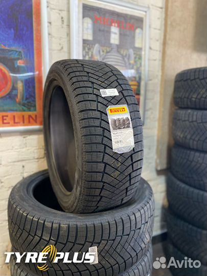 Pirelli Ice Zero FR 255/45 R20 105H