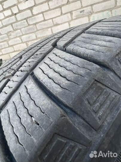 Kumho I'Zen KW31 235/65 R17