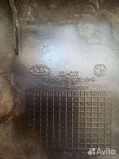 Накладка на дверь багажника Kia Carens 2006-2012