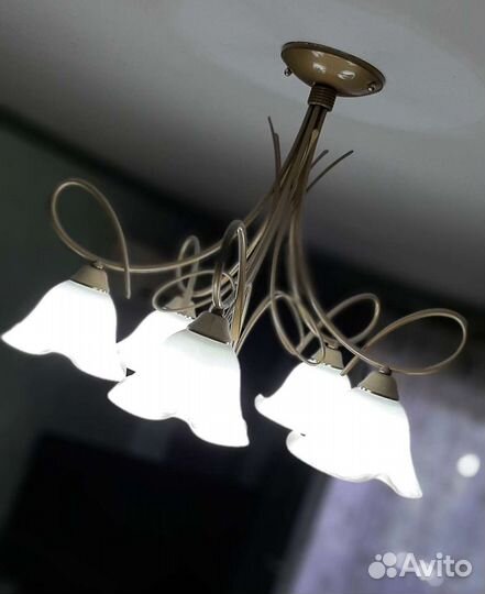 Люстра потолочная