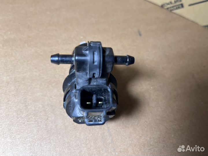 Моторчик бочка омывателя Toyota RAV4 40