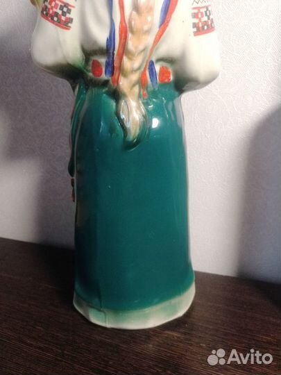 Штоф Украинка без сколов и царапин