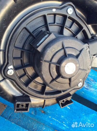 Мотор печки корпус печки Hyundai Matrix 2006-2010
