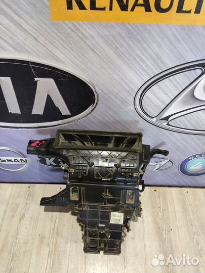 Корпус печки отопителя Renault clio 3