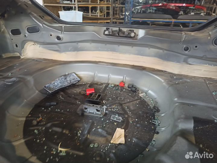 Панель задняя Ford Focus 3