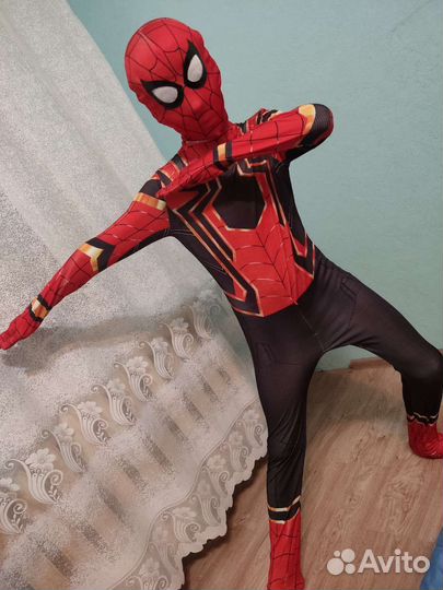 Костюм человека паука