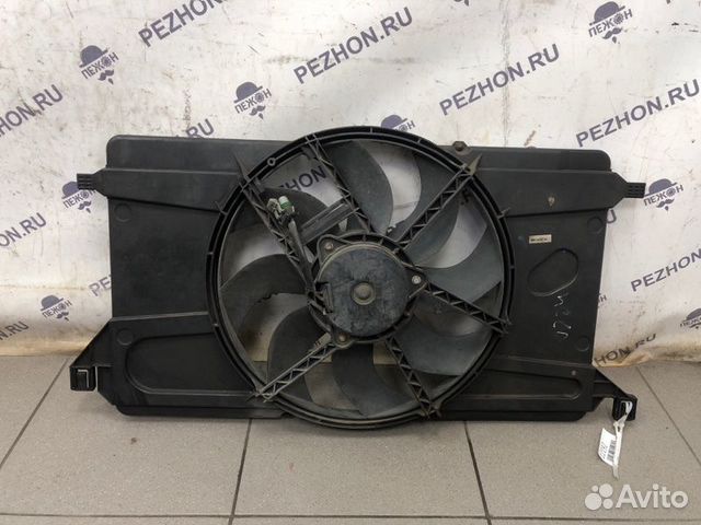 Диффузор с вентилятором Ford Focus 1.4-1.6