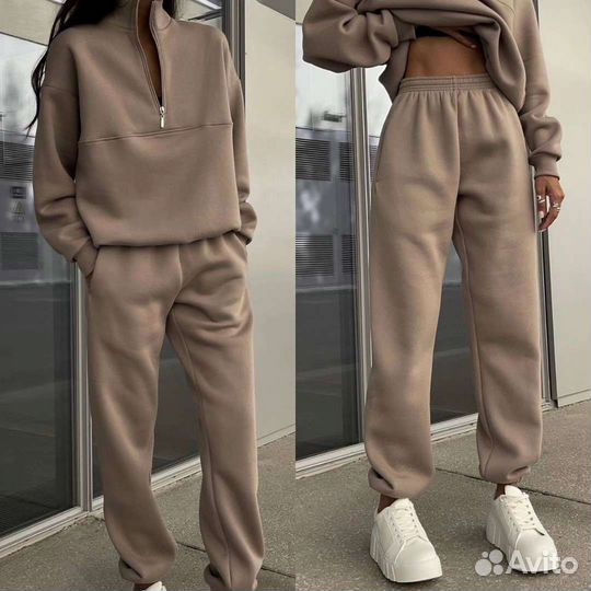 Зимний спортивный костюм