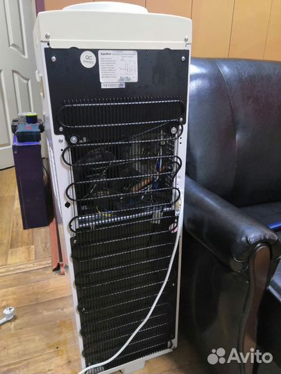 Кулер для воды с холодильником