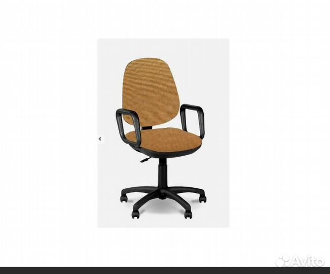 Компьютерное кресло 