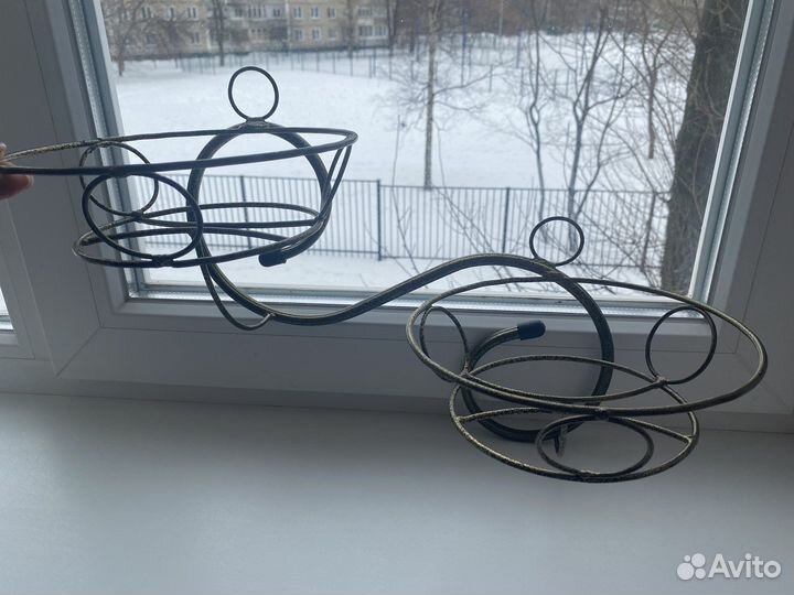 Подставка для цветов настенная