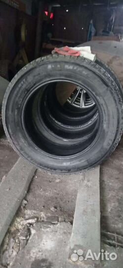 Michelin Latitude X-Ice 2.25/65 R17