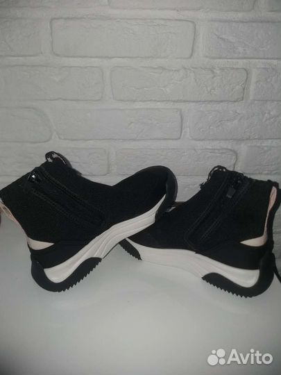 Кроссовки детские Zara 28 размер