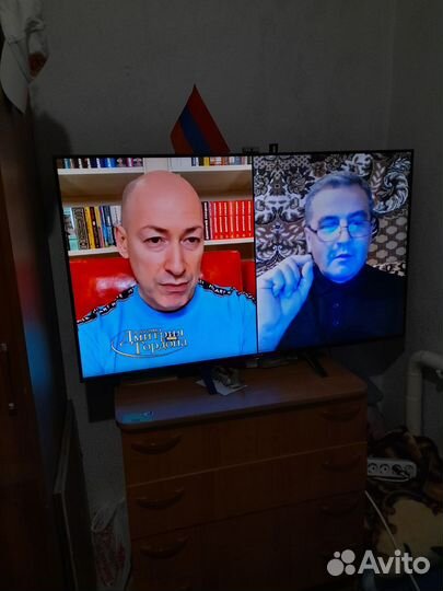 Телевизор SMART tv с вайфаем бу