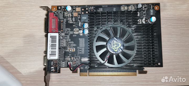 Видеокарта Radeon 4650 512Mb