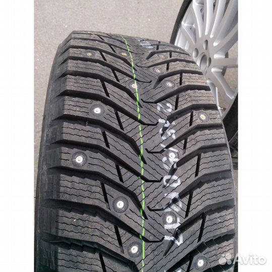 Kumho WinterCraft Ice WI31 225/60 R17