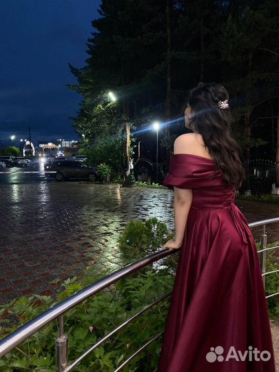 Вечернее платье