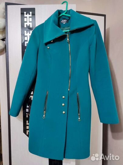 Пальто женское